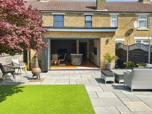WOOD AVENUE- click for photo gallery